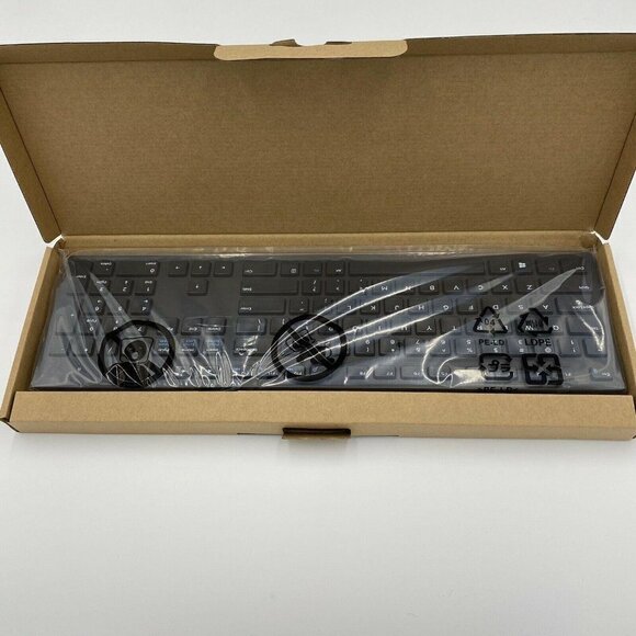 NEW Dell Keyboard KB216 NIB - Picture 1 of 2